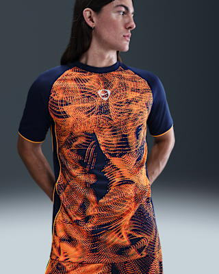 Мужские шорты Nike Academy+ Dri-FIT Short-Sleeve Soccer Top