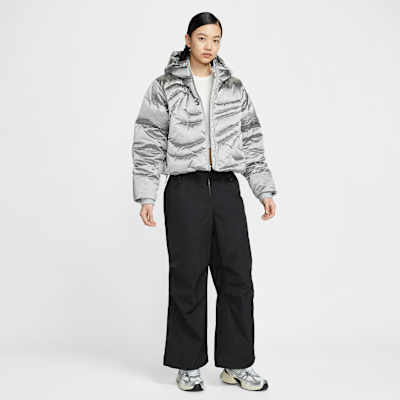 Nike Sportswear Swoosh Series