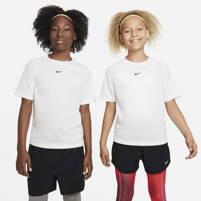 Playera de entrenamiento con gráfico Dri-FIT Nike Multi para niño talla grande