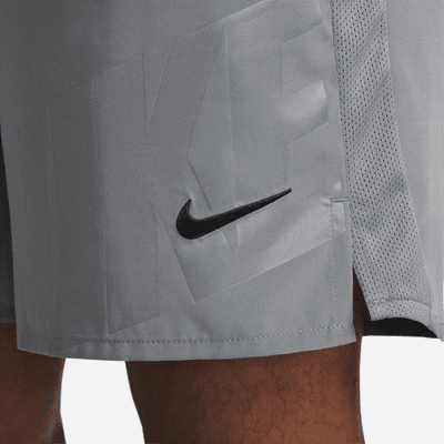 Shorts de running Dri-FIT de 23 cm sin forro para hombre Nike Challenger