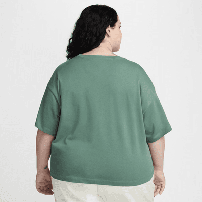 Nike Sportswear Classic Women's T-Shirt (Plus Size)