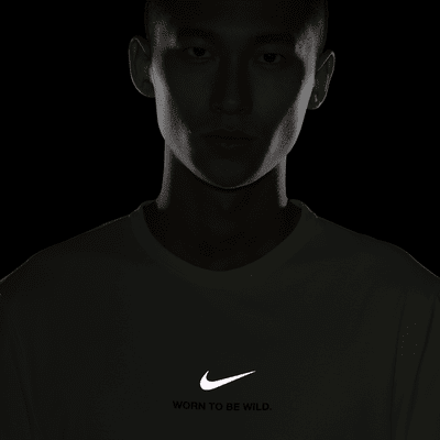 Nike Hyverse 男款 Dri-FIT UV 短袖上衣