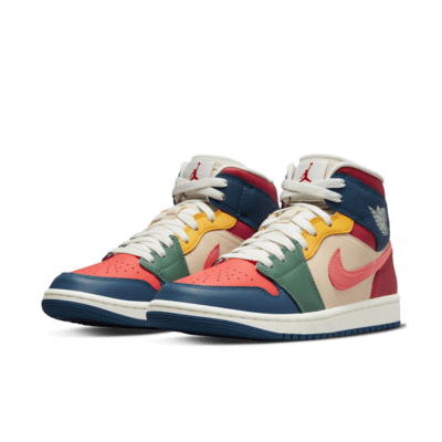 Air Jordan 1 Mid SE Women's Shoes. Nike SG
