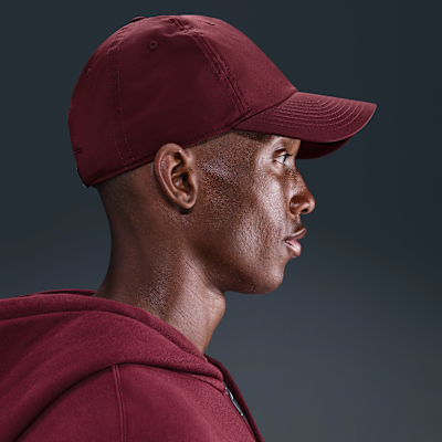 Gorra Swoosh metálica sin estructura Nike Dri-FIT Club