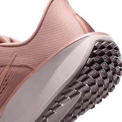 Tenis de correr en pavimento para mujer Nike Quest 6