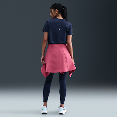 Kortærmet Nike Tempo Dri-FIT-løbetop til kvinder