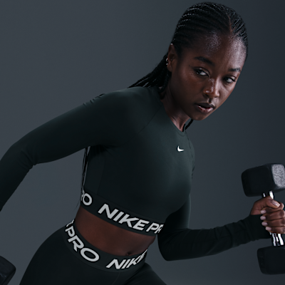 Nike Pro Women's Dri-FIT Cropped Long-Sleeve Top