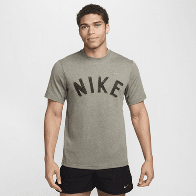 Haut à manches courtes Dri-FIT Nike Primary Swoosh pour homme