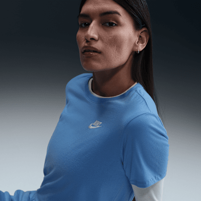 Nike Sportswear Club Essentials Women's T-Shirt