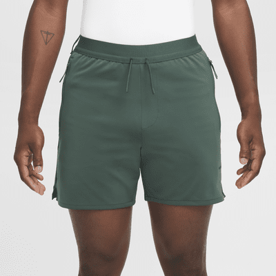 Nike A.P.S. Shorts versátiles de 15 cm Dri-FIT ADV para hombre