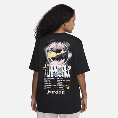 Nike Sportswear Women's Graphic T-Shirt