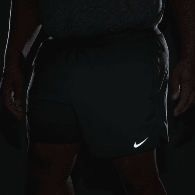 Shorts da running 13 cm con slip foderati Dri-FIT Nike Stride – Uomo