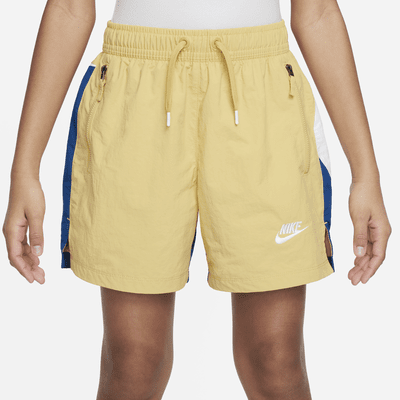 Nike Sportswear Amplify Older Kids' Woven Shorts