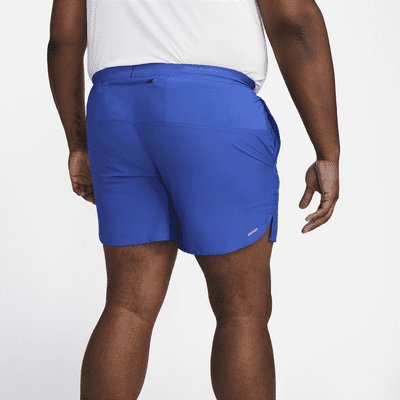 Shorts de correr Dri-FIT de 18 cm con forro de ropa interior para hombre Nike Stride