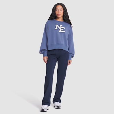 Sudadera de cuello redondo sin cierre Nike de la NFL para mujer New England Patriots Rivalries Collection Oversized