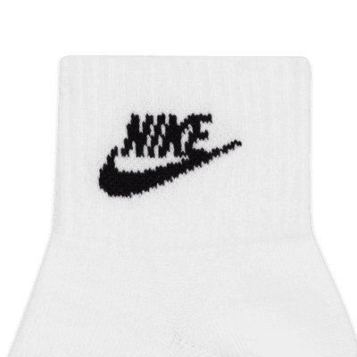 Nike Everyday Essential Ankle Socks (3 Pairs)