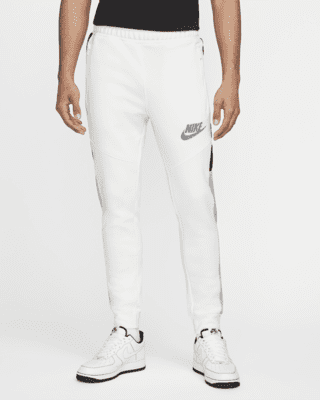 white nike sweat outfit