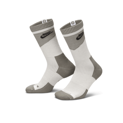 Nike Everyday Cushioned Crew Socks (1 Pair). Nike ID