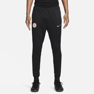 Nike Challenger Track Club Men's Dri-FIT Running Trousers. Nike IN