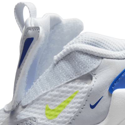 Tenis para bebé e infantil Nike Air Max Bolt