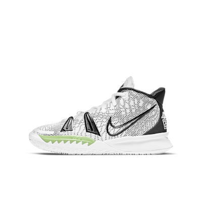 kyrie skateboard shoes