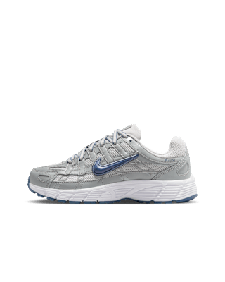 Nike  sneaker 