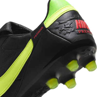 Tenis de fútbol FG de corte low Nike Premier 3