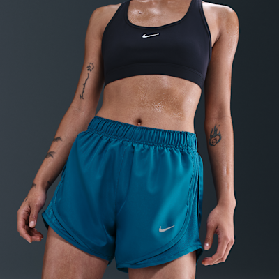 ナイキ テンポ ウィメンズ Dri-FIT ミッドライズ ランニングショートパンツ (インナー付き)