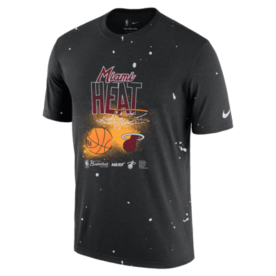 Playera Nike NBA para hombre Miami Heat Courtside Splatter. Nike.com