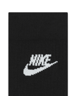 Nike Sportswear Everyday Essential