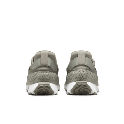 Nike Go FlyEase Easy On/Off Shoes