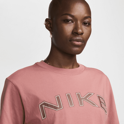 Nike Sportswear Camiseta estampada de manga corta y ajuste holgado - Mujer