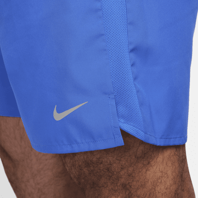 Shorts de correr Dri-FIT de 18 cm sin forro para hombre Nike Challenger