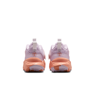 Nike Team Hustle D 12 Tenis para niños de preescolar