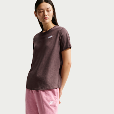 Nike Sportswear Club Essentials Women's T-Shirt