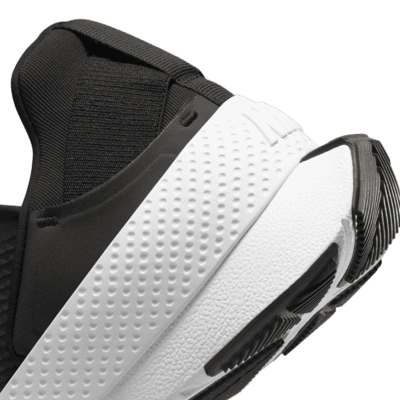 Nike Go FlyEase Schuhe für einfaches An- und Ausziehen