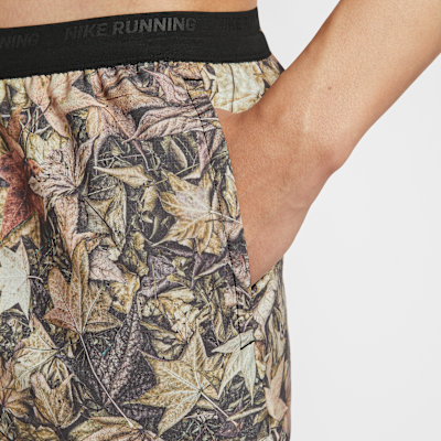 Nike Stride Men's Dri-FIT 18cm (approx) Brief-Lined Printed Running Shorts
