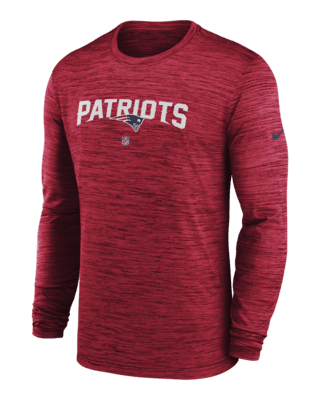 New England Patriots Sideline Men's Nike Dri-FIT NFL Long-Sleeve Hooded Top