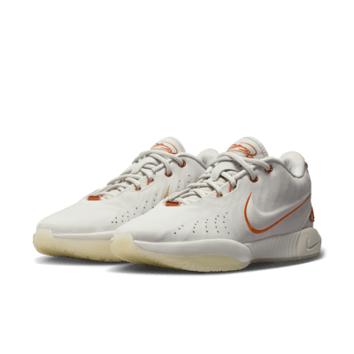 Tenis de básquetbol LeBron XXI Akoya