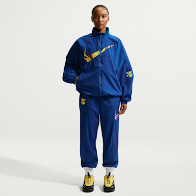 FC Barcelona Essential Dördüncü Nike Dokuma Kadın Futbol Ceketi