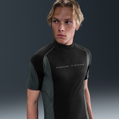 Nike Tech