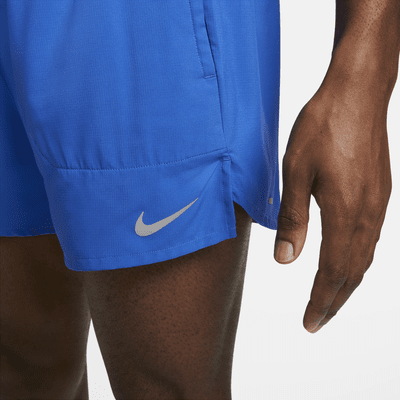 Nike Stride Dri-FIT hardloopshorts met binnenbroek voor heren (13 cm)