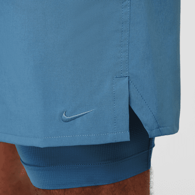 Shorts versátiles Dri-FIT de 18 cm 2 en 1 para hombre Nike Unlimited