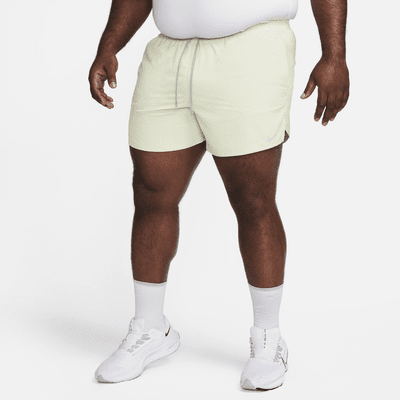 Shorts de correr Dri-FIT de 13 cm con forro de ropa interior para hombre Nike Stride