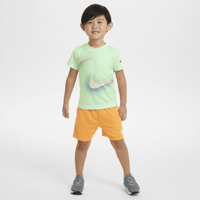 Playera Swoosh de estilo elevado infantil Nike Dri-FIT