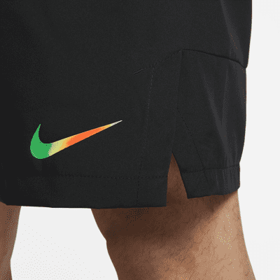 Nike Dri-FIT Flex 男款 9" 梭織健身短褲