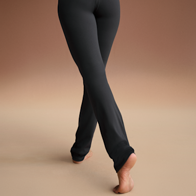 NikeSKIMS Matte Women's High-Waisted V-Panel Straight Leggings