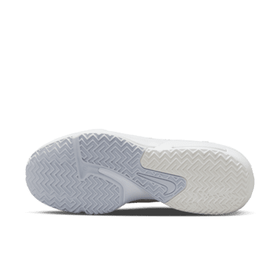 LeBron Witness 6 EP Basketball Shoes