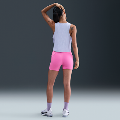 กางเกงวิ่งขาสั้น 3 นิ้วเอวสูงทรงรัดรูปพร้อมกระเป๋า Nike Swift