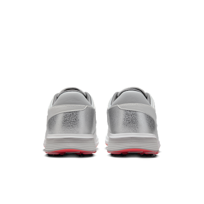 Nike Victory Tour 4 Golf Shoes